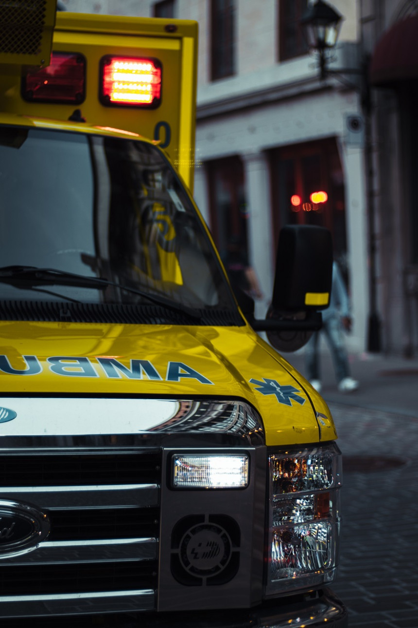 How to Optimize Full Functionality of Ambulance Cars for Emergency Care