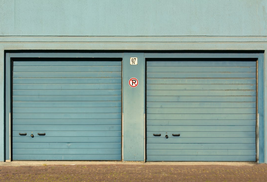 Garage Door Openers: Choosing The Right Technology For Your Lifestyle.