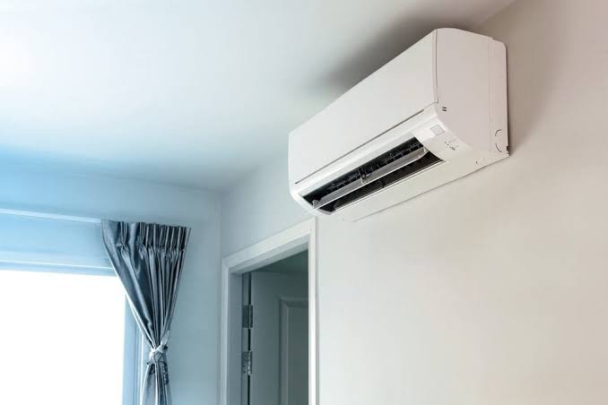 4 Tips for Installing an Air Conditioner Bracket
