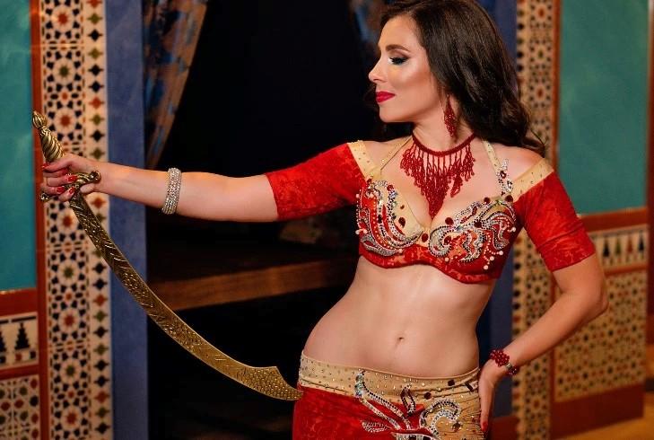 Where to Find Authentic Belly Dancer Costumes Online