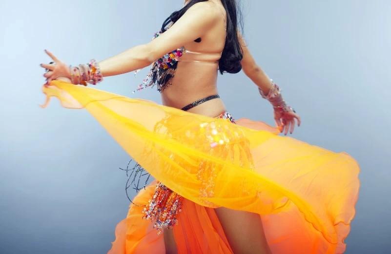 Reasons to look for unique belly dancer costumes