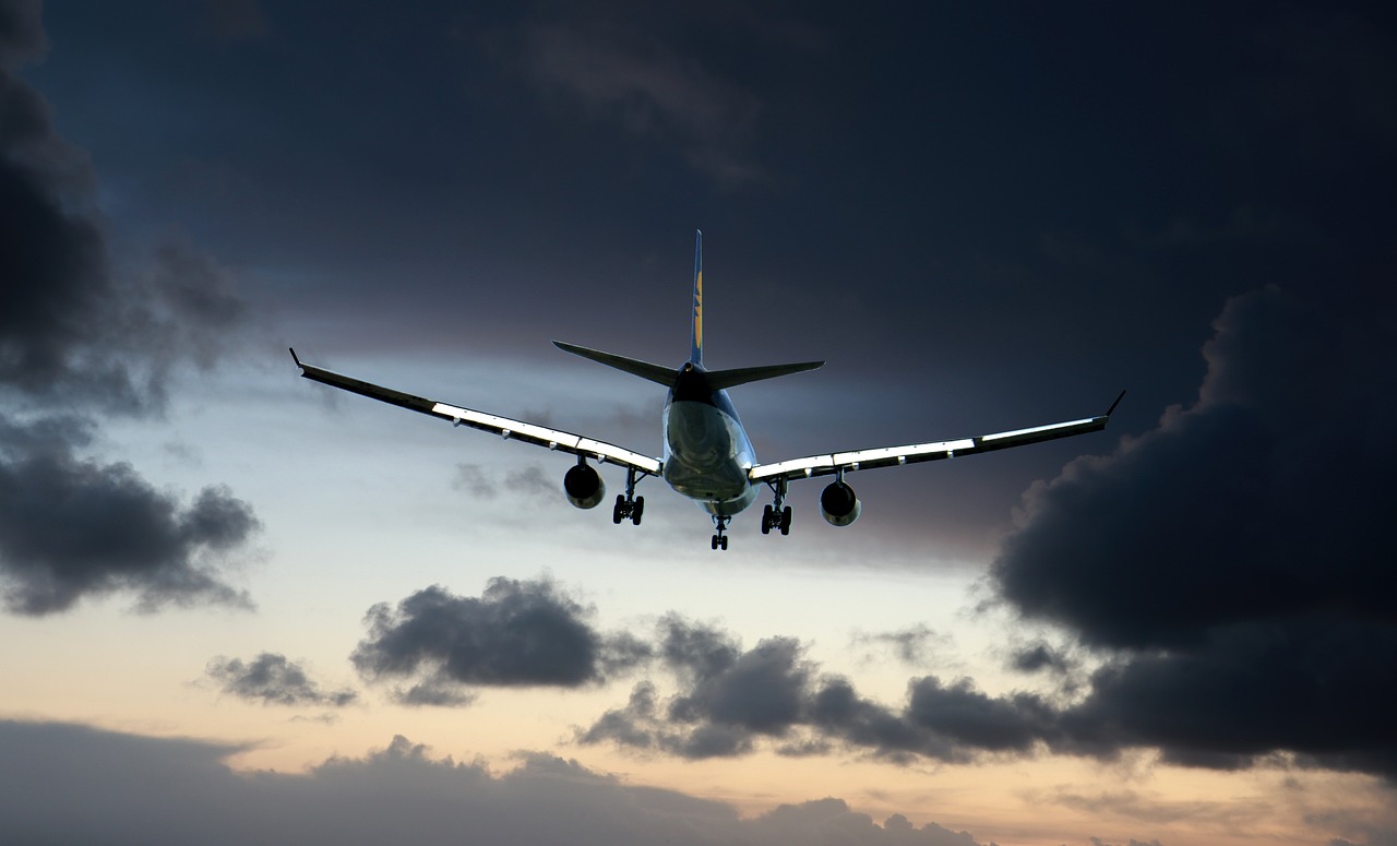 The Ultimate Pilot's Adventure: Exploring Cross-Country Routes