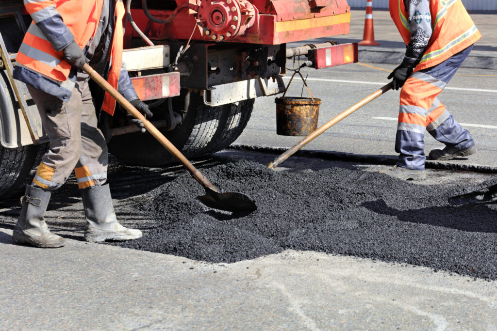 Seattle’s Asphalt Paving Surge: Expert Implementation and Benefits