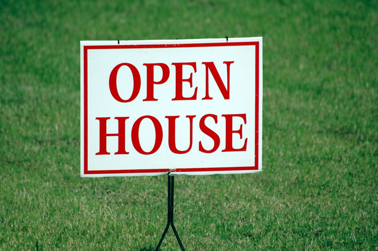Listing Your Property for a Sale Here's How to Quickly Find a Buyer