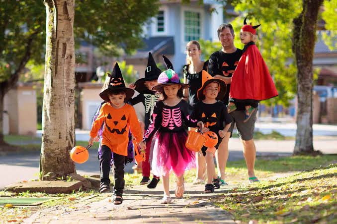 How to Keep Your Children Secured During Halloween