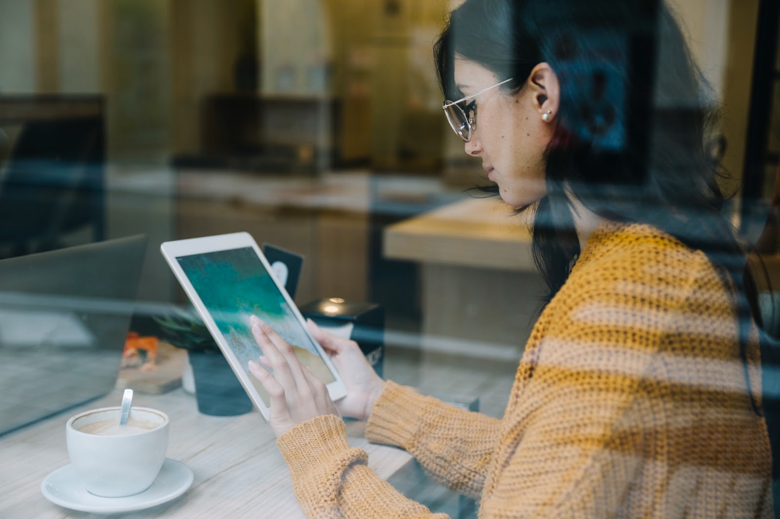 Improving Reader Engagement with AI-Generated News Content