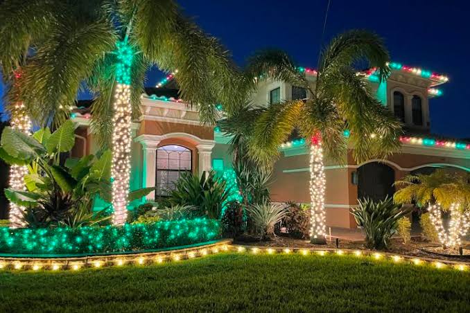 Reliable Holiday Light Installation in Marco Island: Elf Bros Christmas Lighting
