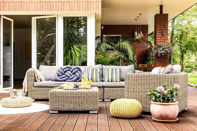 Why It’s Important To Use Fabric Stain Prevention Spray On Outdoor Furniture?