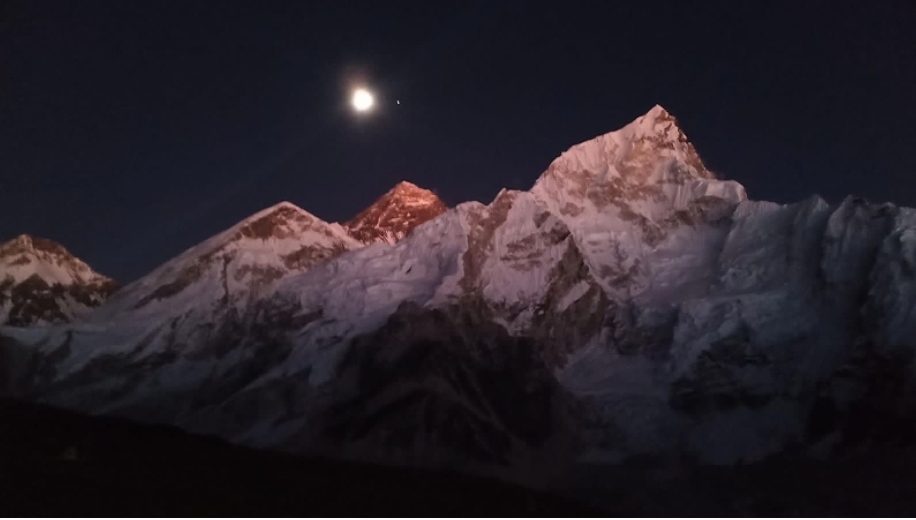 Everest Base Camp vs. Annapurna Base Camp: Which trek is right for you?