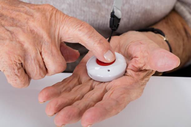 5 Ways To Compare Life Alert Options in Canada