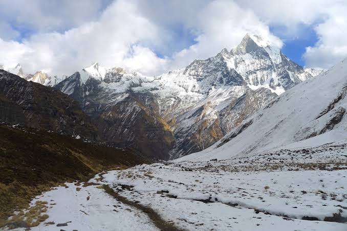 Everest Region Treks or Annapurna Region Treks?