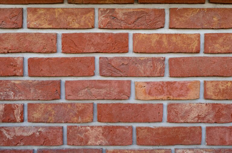 Tuckpointing for Energy Efficiency
