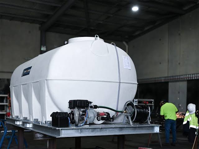 Mastering Mobile Water Solutions: 5 Key Aspects of Transportable Tanks