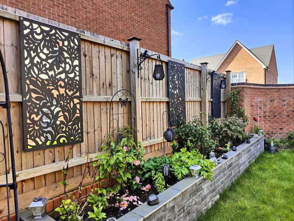 The Evolution of Fence Design: Merging Aesthetics and Functionality