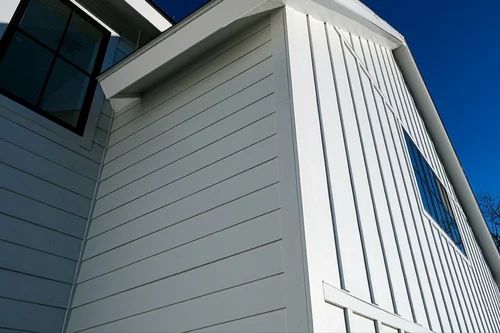 The Unique Challenges of Cement Siding Repair in Charleston’s Coastal Climate