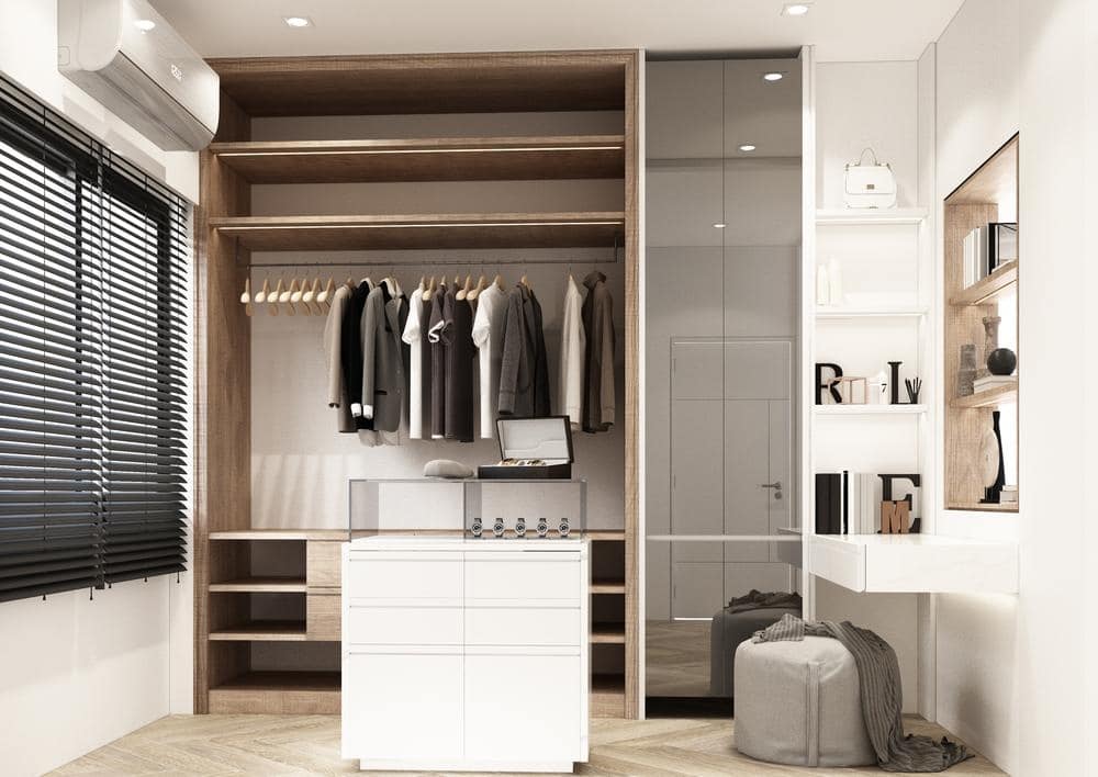 Embracing Open Closets: Creative Ideas for a Doorless Design