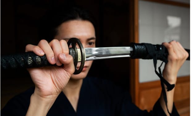 How Were Katanas Used in Ancient Japanese Warfare?