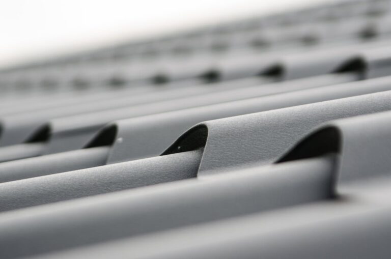 Long-Term Durability of Metal Roofs on Residential Homes