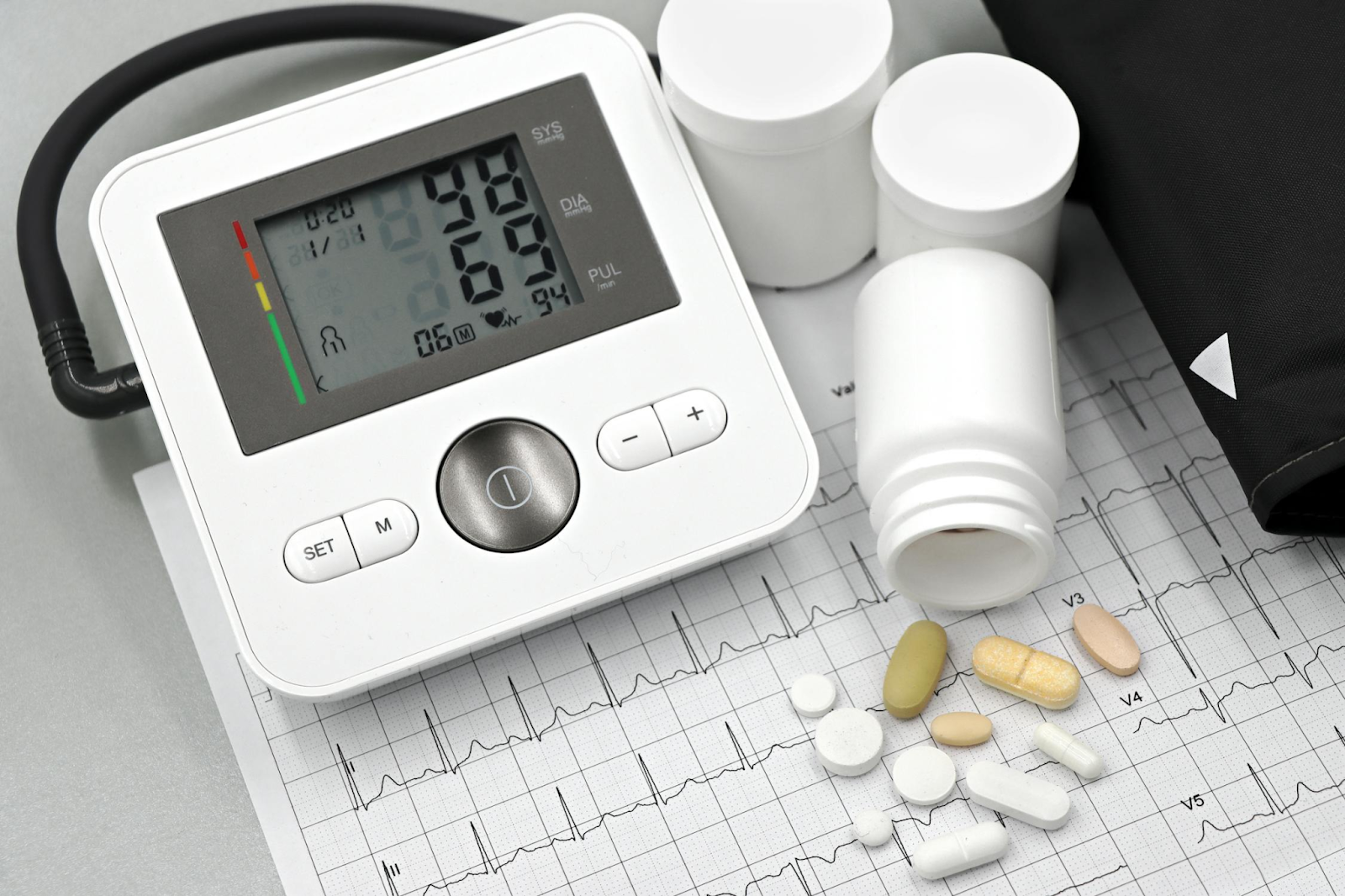 Why Discreet Medical Alert Accessories Are Gaining Popularity Among Seniors