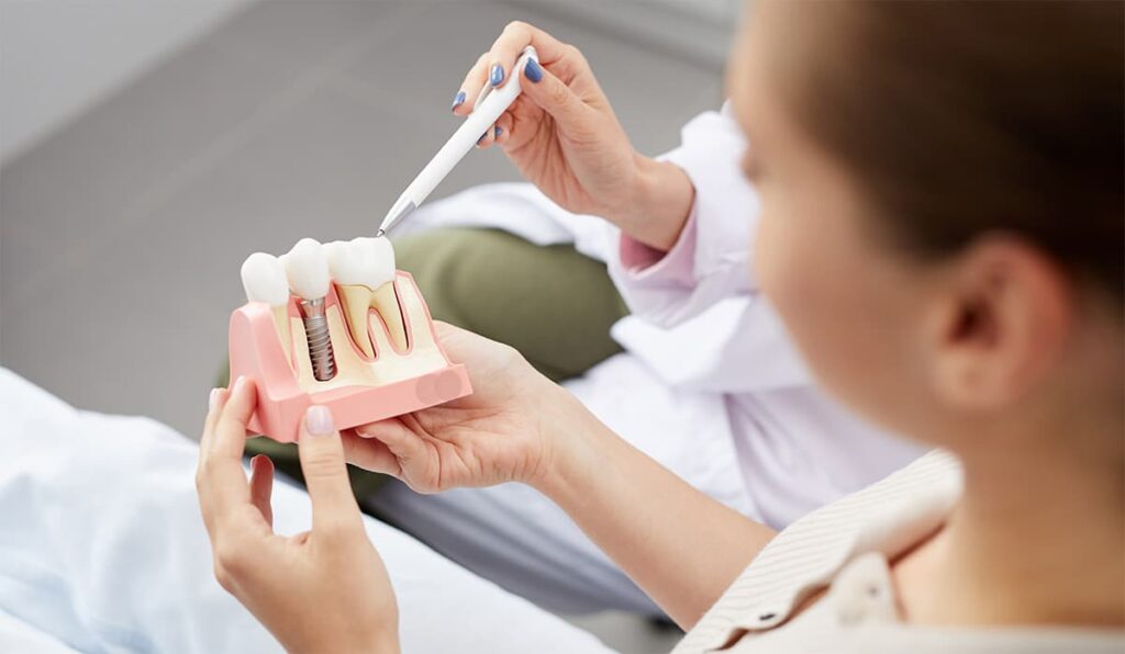 How to Manage Pain and Swelling After Dental Implant Surgery