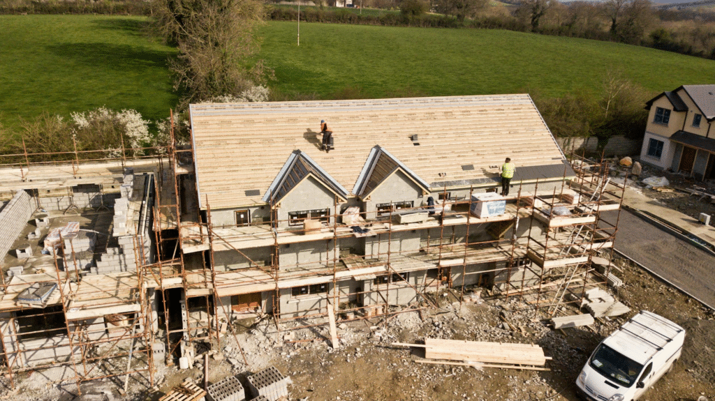 How to Tell If Your Roof Needs Replacing