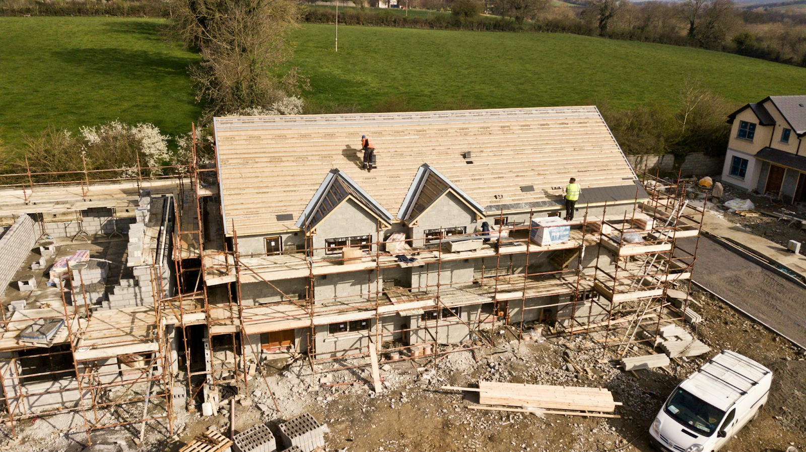 How to Tell If Your Roof Needs Replacing