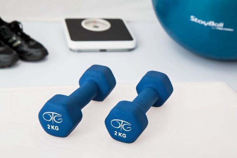 7 Ways Home Gym Equipment Enhances Workout Variety and Progress