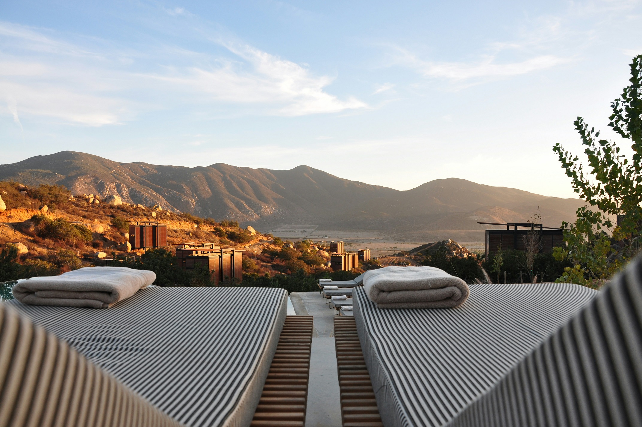 Fusing Tradition and Modernity in Boutique Hotel Interiors