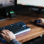 dual screen gaming setup