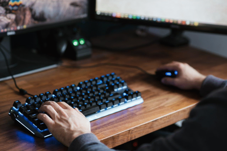 dual screen gaming setup