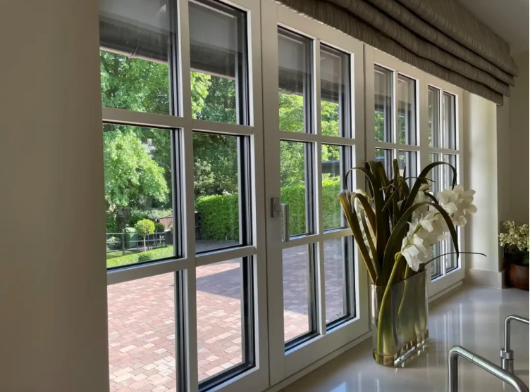 How Grandview Windows Enhances Energy Efficiency with Double Glazing