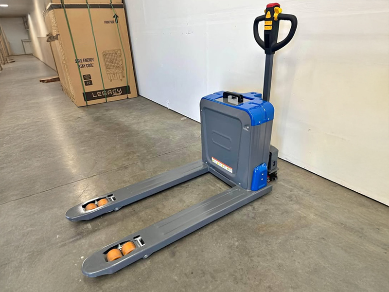 Choosing the Right Wheels for Your Pallet Jack: A Comprehensive Guide
