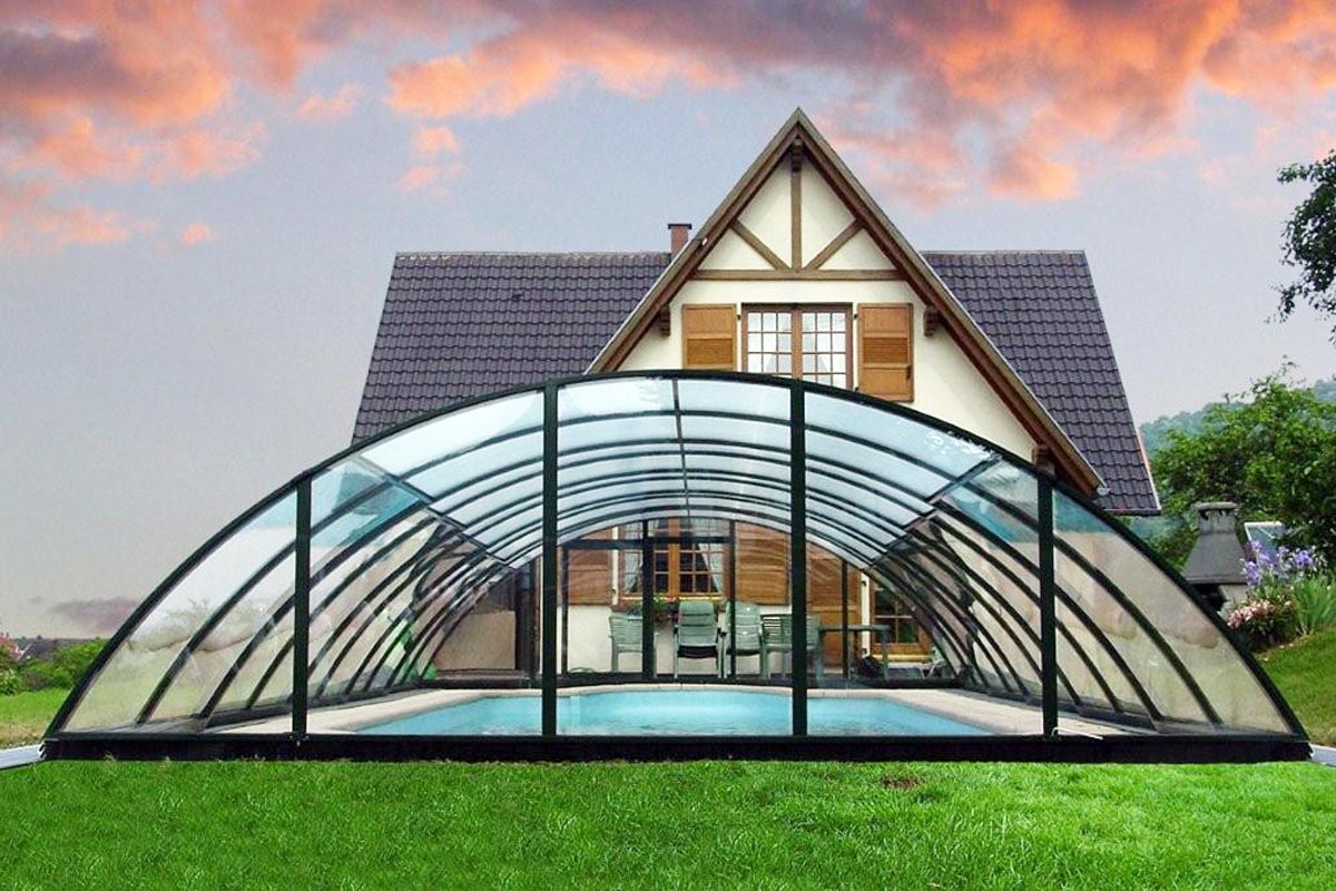 Extend Your Swim Season: Why Retractable Pool Enclosures Are Worth It in 2025