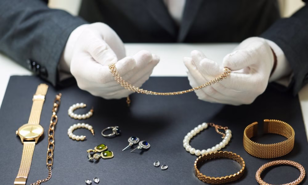 How Cleaning Out Your Jewelry Drawer Can Turn into Extra Cash
