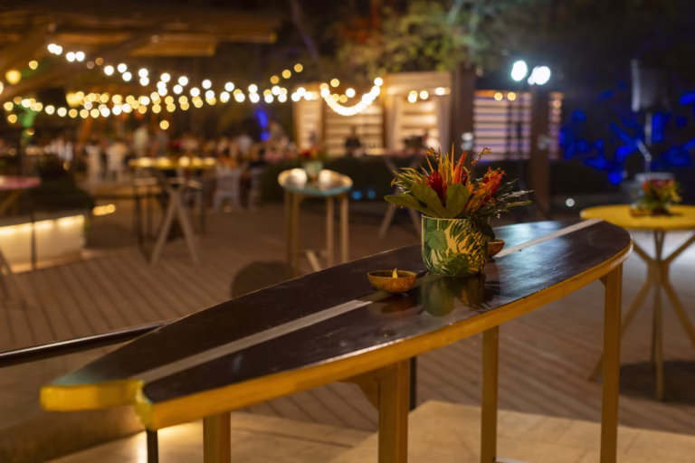 Discover how partnering with a destination management company in Costa Rica elevates corporate incentive travel. Maximize team engagement, logistics, and more.