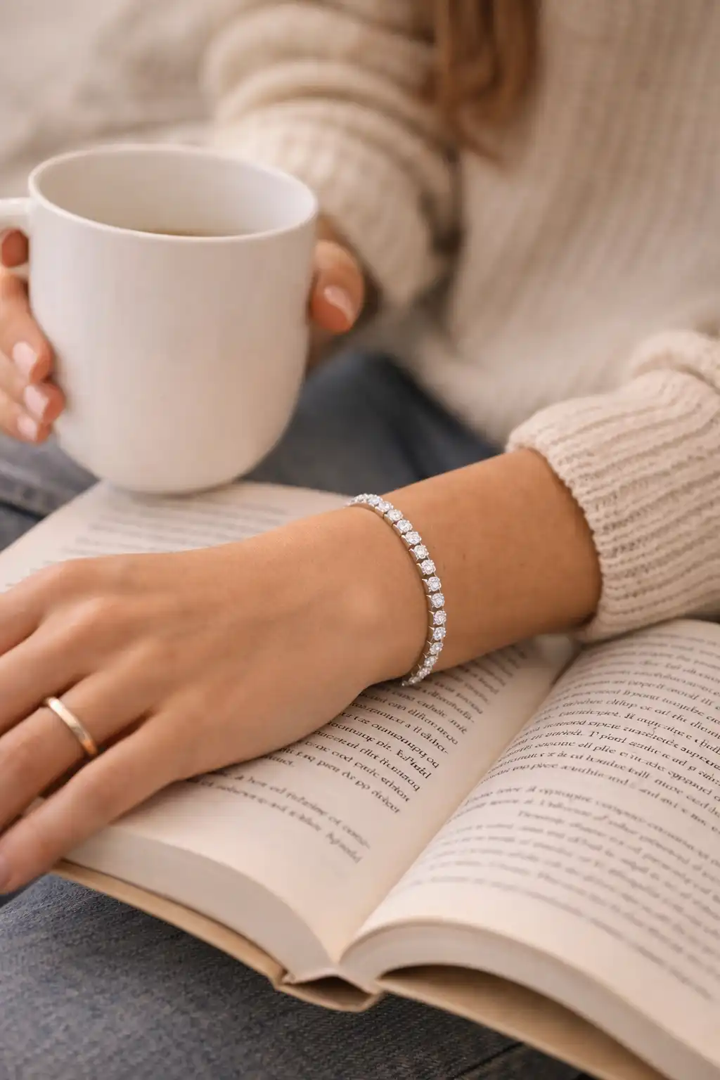 Stylish Ways to Wear a Diamond Tennis Bracelet Every Day