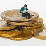 Financial Guides to Shape Long‑Term Money Choices