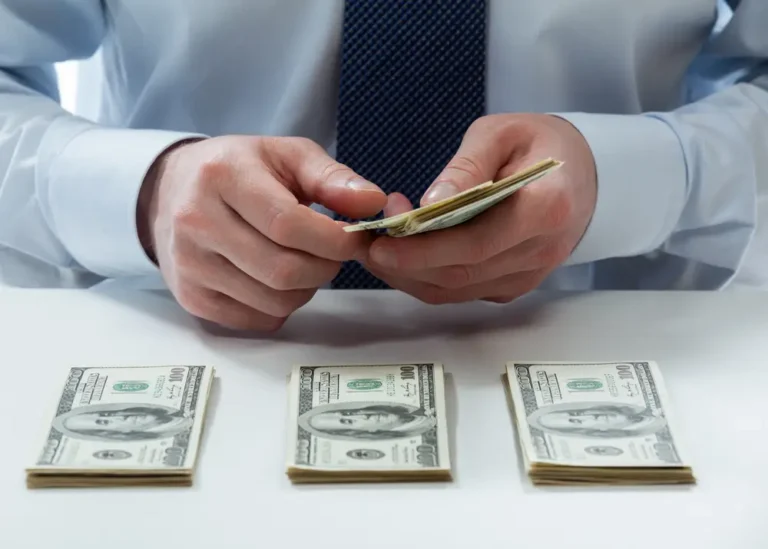 Money Lender