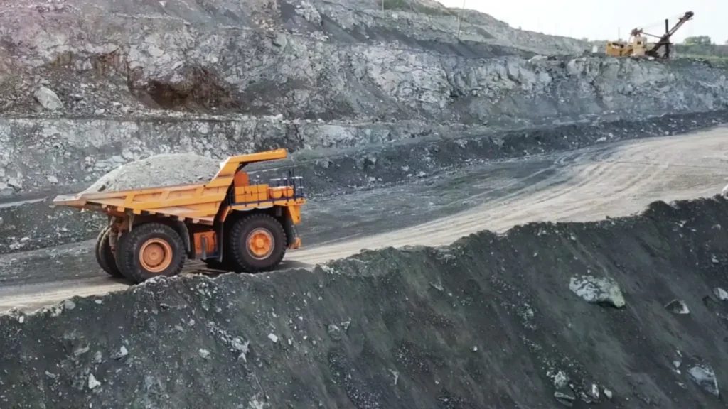 From Oil Fields to Mining Sites: 5 Industries Relying on Remote Power Systems for Industrial Applications Across the US