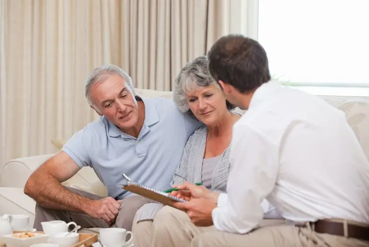 How Assisted Living for Couples in Phoenix Supports Seniors Living With Parkinson's Disease