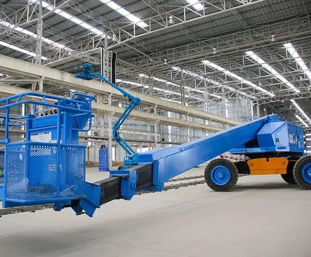 Top 10 Questions to Ask Before Hiring an HVAC Crane Lift Company in the US
