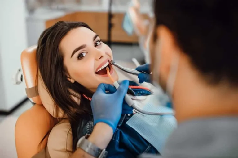 5 Ways General And Cosmetic Dentistry Work Together For A Complete Smile